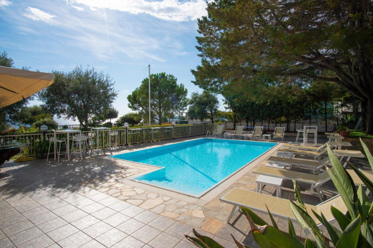 Hotel Calanca Marina di Camerota Esterno foto