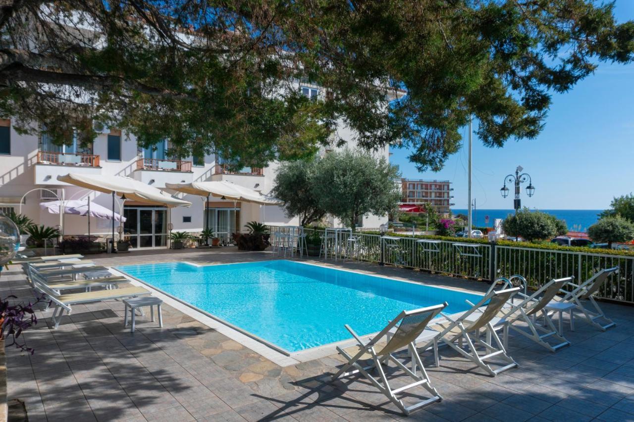 Hotel Calanca Marina di Camerota Esterno foto